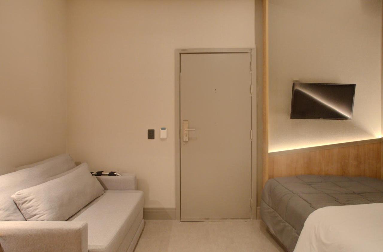 Fast Sleep Suites By Slaviero Hoteis - Hotel Dentro Do Aeroporto De Guarulhos - Terminal 2 - Desembarque Oeste מראה חיצוני תמונה